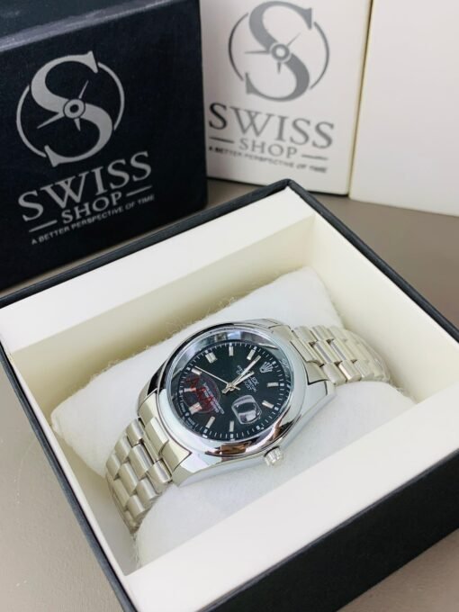 Oyster Perpetual Black Dial Silver Chain. - Image 2